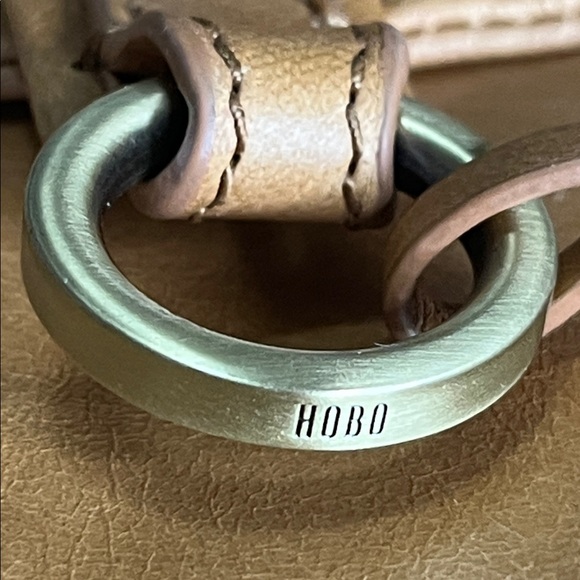 HOBO BAGS Bridge Vintage Tan Leather Backpack Convertible Honey - Picture 9 of 16